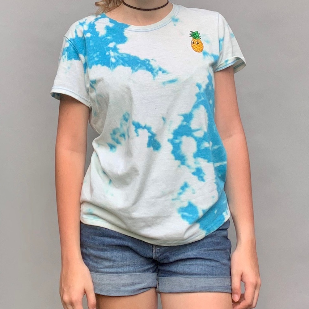 Blue tye dye t-shirt